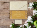 Invitatie de nunta cu plic in forma speciala si trandafiri imprimati si decupati