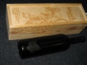 Cutie din lemn si sticla de vin gravate laser