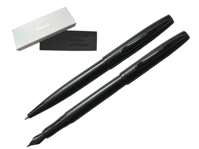 Set cadou trusa de scris cu etui personalizat